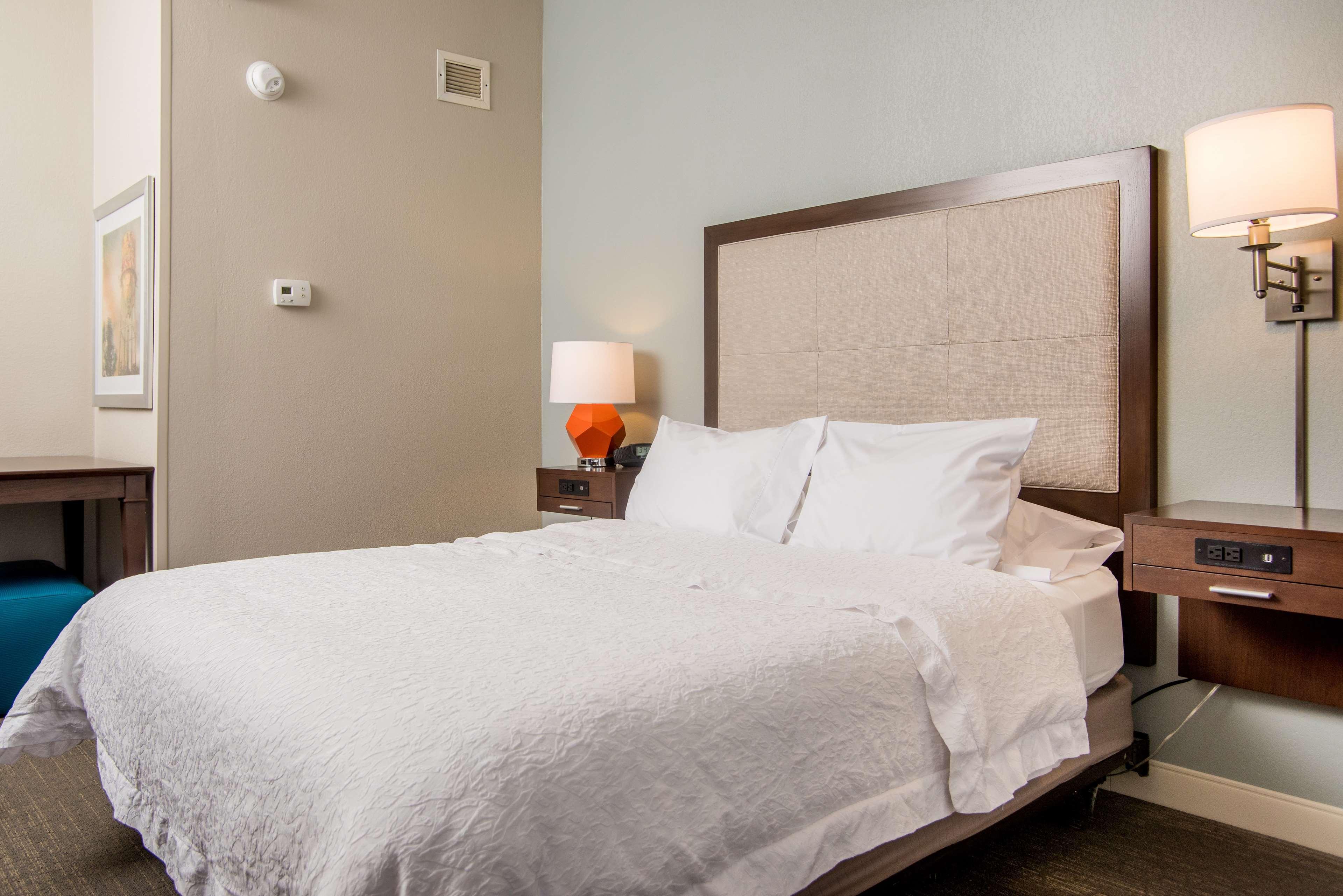 Hampton Inn Джоплин Екстериор снимка