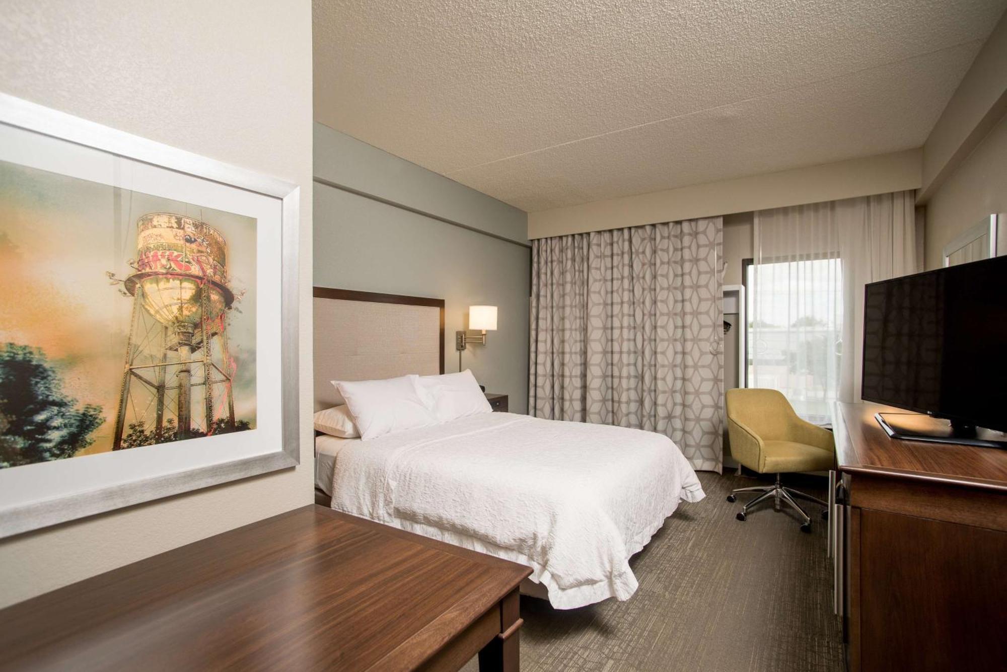 Hampton Inn Джоплин Екстериор снимка