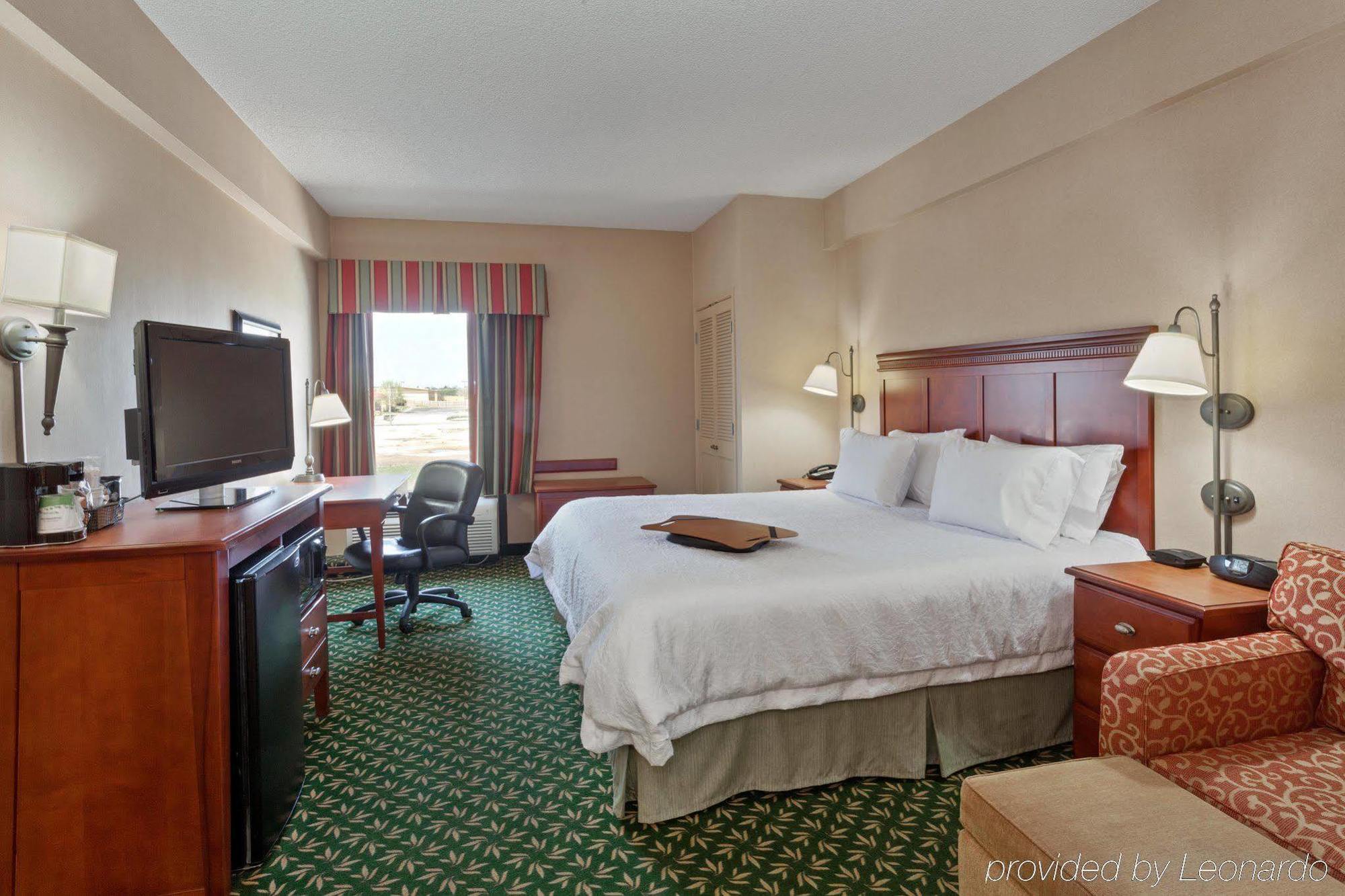 Hampton Inn Джоплин Екстериор снимка